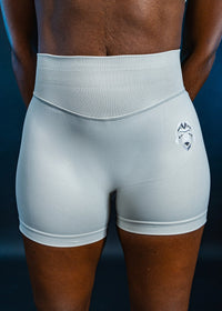 Blanc bleuté